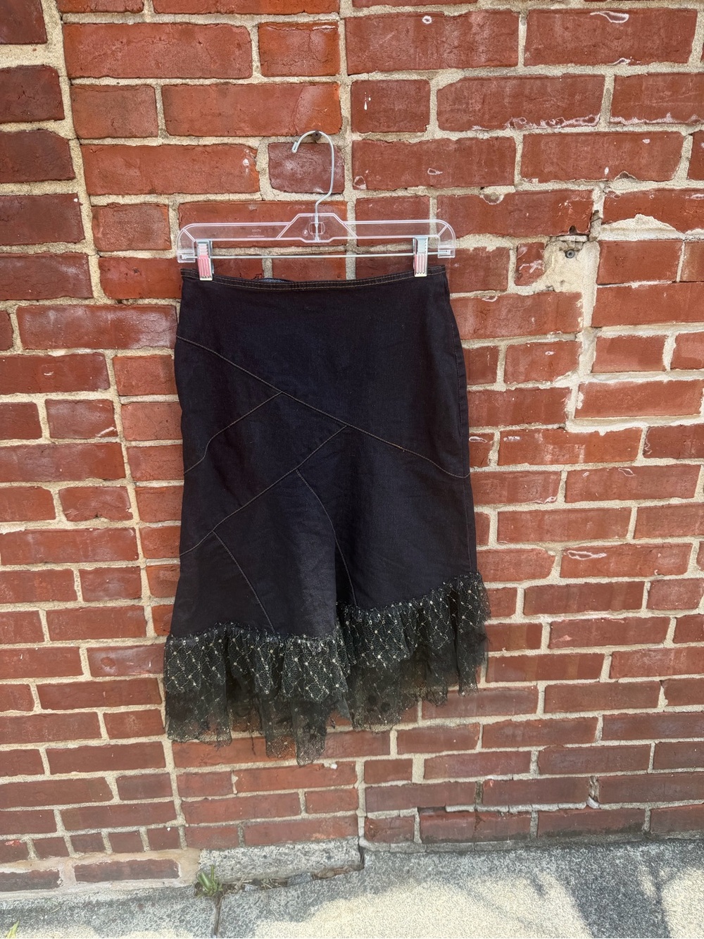Embroidered Black Lace-Hem Women's Skirt - Picture 5 of 5